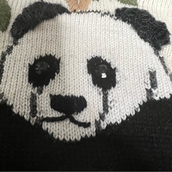 VINTAGE PBJ SPORT Embroidered Panda Holiday Artsy Sweater Crewneck Sweater M - Picture 11 of 12